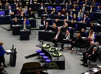 Bundestag: Holocaust-Überlebende Friedman warnt vor zunehmendem Antisemitismus