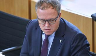 Thüringens Ministerpräsident kündigt Klage gegen Doktorentzug an