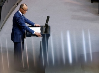 Merz gibt im Bundestag Regierungserklärung zur Außenpolitik ab