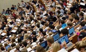 Studie: Nachfrage nach staatlicher Studienunterstützung sinkt weiter
