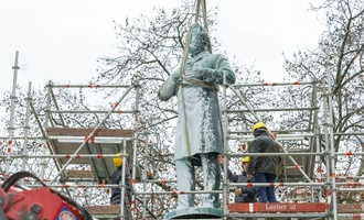 Wien: Aktivisten für dauerhafte Entfernung von Statue antisemitischen Bürgermeisters