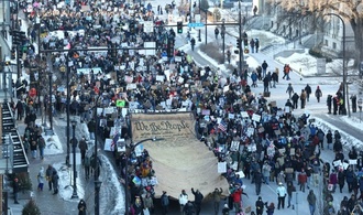 Tausende protestieren in Minneapolis gegen hartes Vorgehen der US-Einwanderungsbehörde