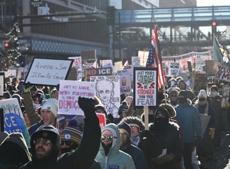 Zehntausende protestieren friedlich in Minneapolis gegen US-Einwanderungspolitik