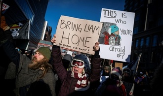 Von US-Behörden inhaftierter Fünfjähriger und sein Vater wieder zu Hause