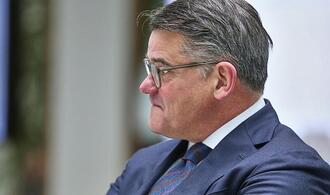 Rhein stellt sich gegen Forderungen von CDU-Wirtschaftsflügeln