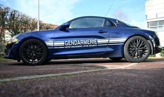 Frankreich: Schüler sticht mit Messer auf Kunstlehrerin ein