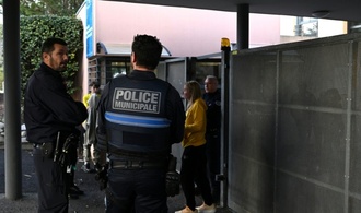 Messerangriff an Schule in Frankreich: 14-Jähriger verletzt Lehrerin lebensgefährlich
