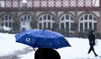 Wieder Schnee und überfrierender Regen: Behinderungen und Unfälle im Nordwesten