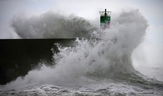 ''Außergewöhnlicher'' Starkregen: Tausende Menschen in Spanien evakuiert