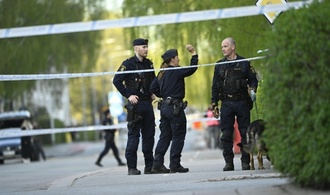 Ein Jahr nach Schussangriff mit drei Toten: Fünf Männer in Schweden angeklagt