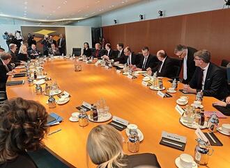 Umfrage: Unternehmen stellen Regierung schlechtes Zeugnis aus