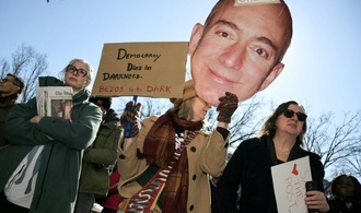 Hunderte Menschen demonstrieren gegen Kahlschlag bei der ''Washington Post''