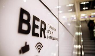 Blitzeis legt Betrieb am Flughafen BER weiter lahm