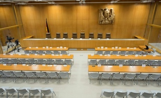 Wegen Staatsakts für verstorbene Rita Süssmuth: Karlsruhe verschiebt Verhandlung