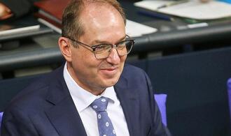 Dobrindt: Viele Hinweise zu Anschlag auf Berlins Stromnetz erhalten