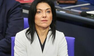 Wirtschaftsministerin will vorgezogene Steuerreformen