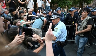 Israels Präsident in Sydney: Polizei setzt Pfefferspray gegen Demonstranten ein
