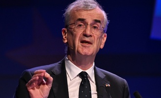 Frankreichs Zentralbankchef tritt zurück