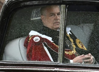 Epstein-Affäre: Charles III. ''zutiefst besorgt'' über neue Vorwürfe gegen Andrew