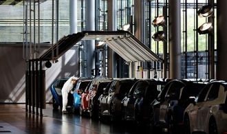 Autoindustrie warnt vor Arbeitsplatzverlust in Deutschland - und fordert Reformen