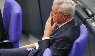 Röttgen will mehr europäische Verteidigungs- und Wirtschaftskraft