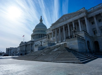 Republikanische Abweichler: US-Repräsentantenhaus stimmt gegen Kanada-Zölle