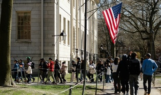 Weiße ''diskriminiert''? US-Regierung will Harvard zur Herausgabe von Zulassungsdokumenten zwingen