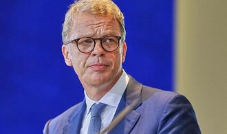 Deutsche-Bank-Chef sieht Handlungsbedarf bei Lebensarbeitszeit