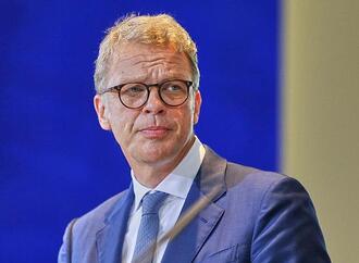 Deutsche-Bank-Chef sieht Handlungsbedarf bei Lebensarbeitszeit