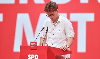 Juso-Chef hält Social-Media-Verbot für nicht durchsetzbar