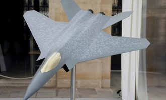 Merz stellt Zusammenarbeit mit Frankreich bei Luftkampfsystem FCAS in Frage