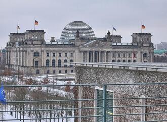 Feuerwehreinsatz im Reichstagsgebäude nach Gas-Alarm