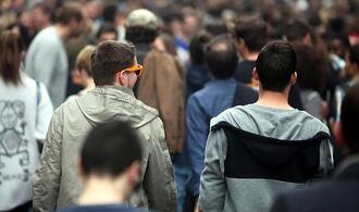 Streeck will breites Maßnahmenpaket bei Social Media