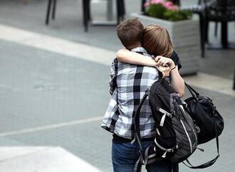 Umfrage: Jeder Vierte unter 30 beendet Beziehungen per Messenger