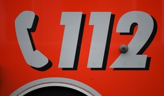 Von schwerem Gerät eingeklemmt: 62-Jähriger stirbt bei Verladearbeiten