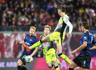 1. Bundesliga: Leipzig und Dortmund unentschieden