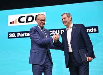 CDU ringt um Profil: Parteitag sucht Distanz zu SPD - bleibt aber vielfach vage