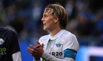 2. Bundesliga: Paderborn feiert Torfestival gegen Hertha BSC