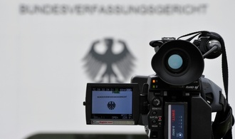 Briefe an Schulleiter und Anwältin: Gerichte müssen neu über Beleidigung entscheiden