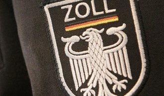 Verdacht illegaler Einfuhren aus Russland: Zoll durchsucht drei Firmen in Hamburg
