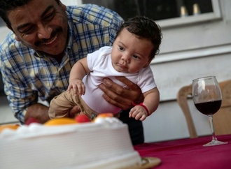 Rechte leiblicher Väter bei Vaterschaftsverfahren werden gestärkt