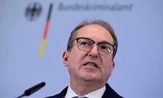 Dobrindt verteidigt europäische Asylreform Geas