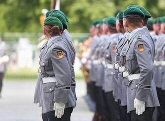 Zahl minderjähriger Rekruten bei Bundeswehr auf Rekordhoch