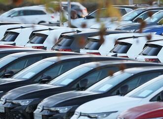Autohandel fürchtet trotz E-Auto-Prämie Umsatzverlust