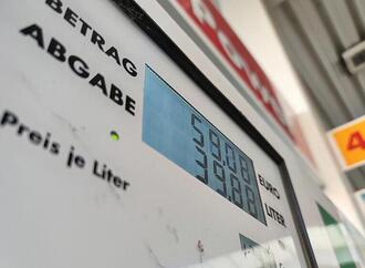 SPD beklagt ''Abzocke'' an der Tankstelle