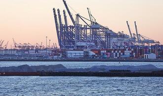 Umfrage: Knappe Mehrheit für härtere Gangart der EU im Zollstreit