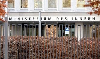 Trotz Klagen: Regierung hält an harter Linie gegen Afghanen fest