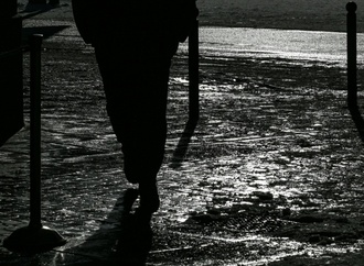 Urteil in Koblenz: Kein Schmerzensgeld nach Sturz auf historischem Kopfsteinpflaster