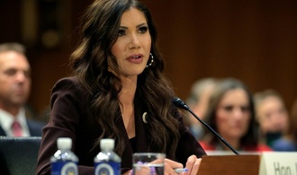 Abschiebe-Razzien: US-Heimatschutzministerin Noem bei Kongressanhörung in der Kritik