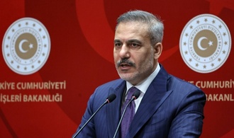 Türkischer Außenminister: Iranische Vergeltungsangriffe in Golfstaaten ''falsche Strategie''